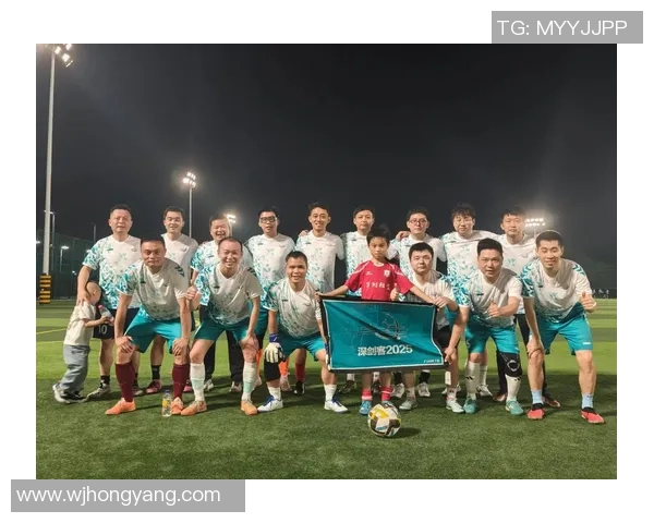 穿三十八号球衣的足球巨星:他们如何在赛场上闪耀光芒